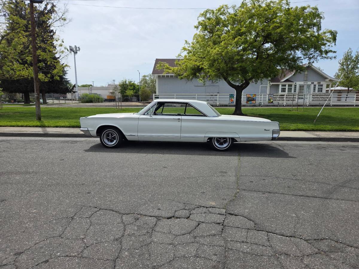 Chrysler-Newport-1966-white