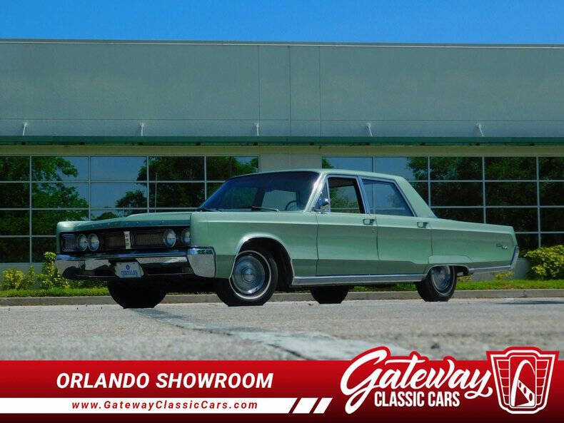 Chrysler-Newport-1967-Green-Black