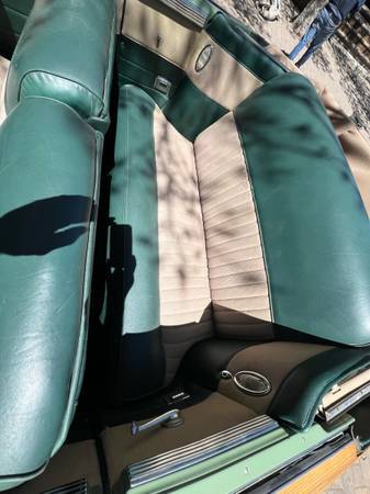 Chrysler-Town-country-1948-green