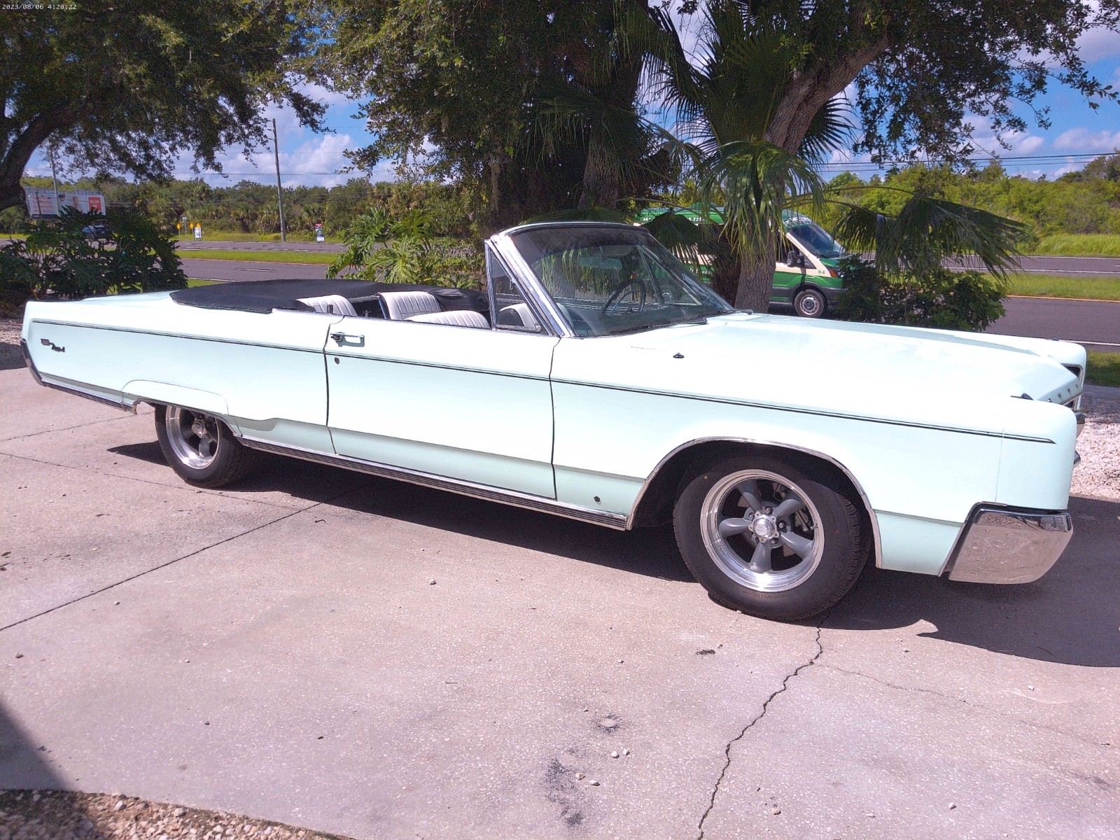 Chrysler-new-port-1967-Convertible-Black