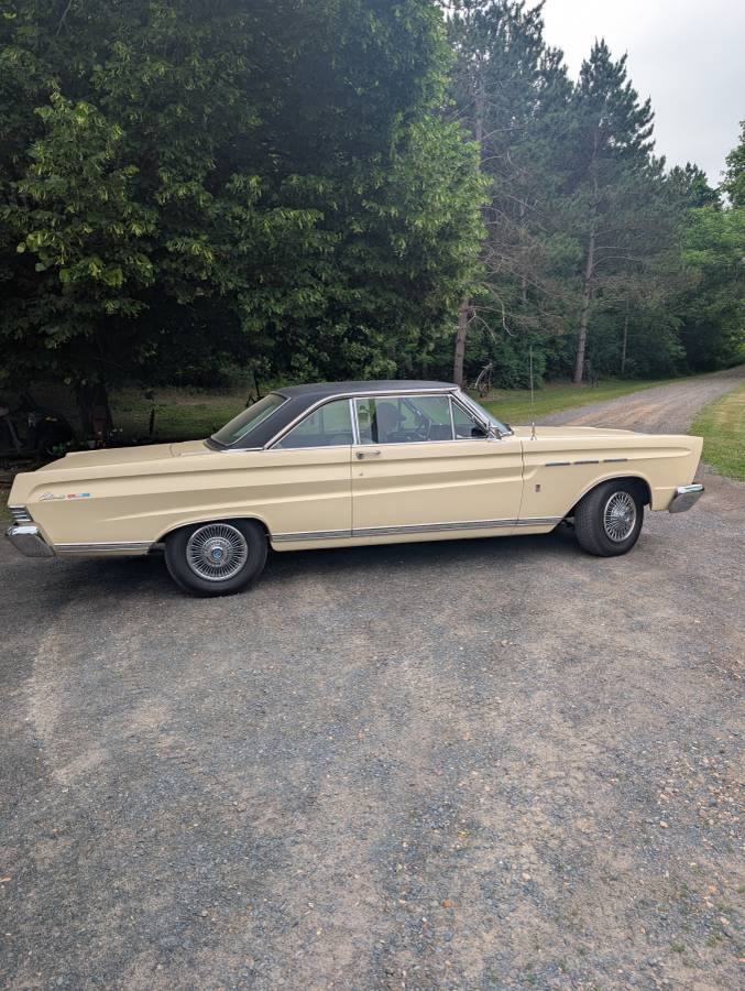 Comet-caliente-1965-yellow