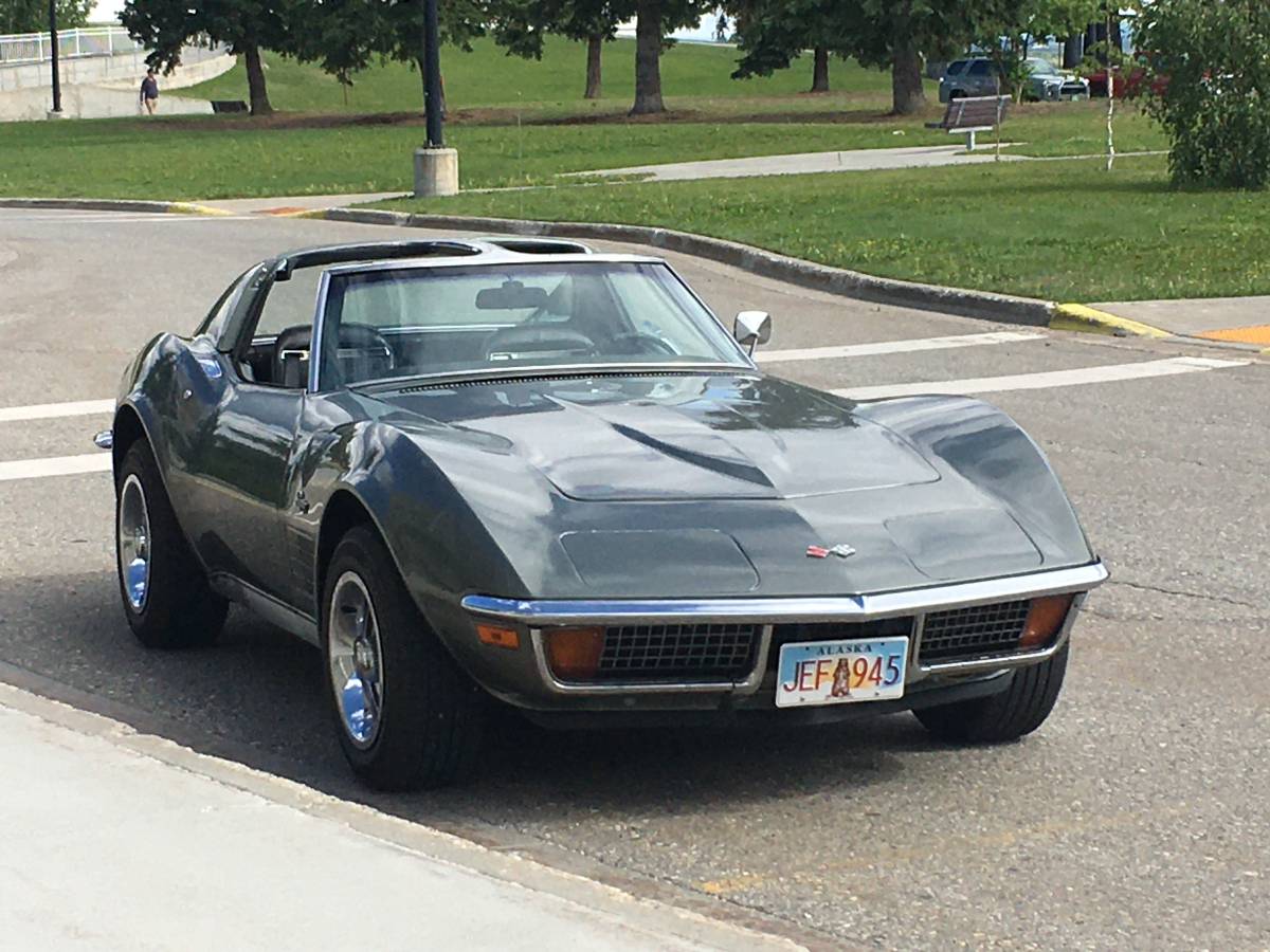 Corvette-1972-grey
