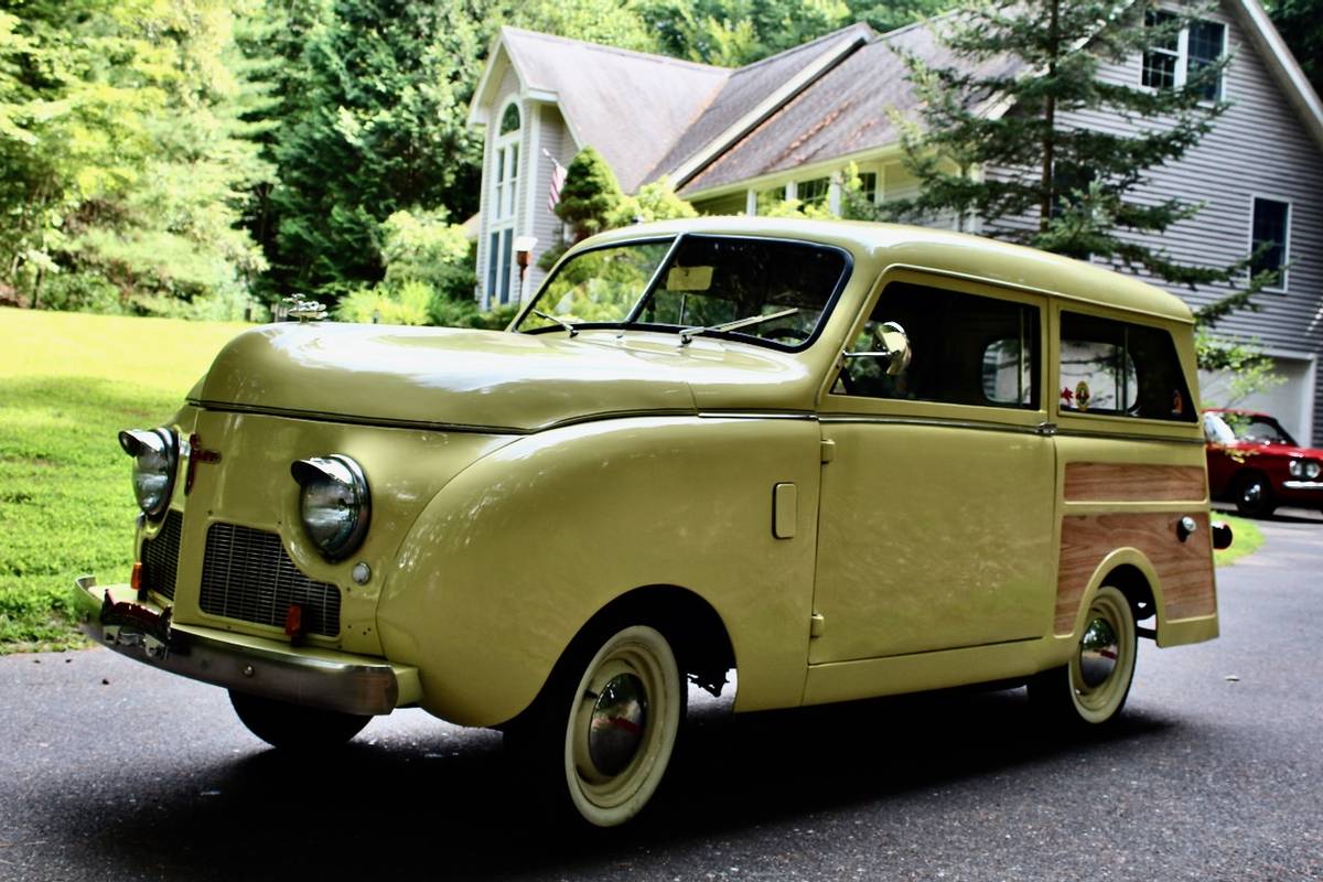 Crosley-Model-cc-1948-yellow