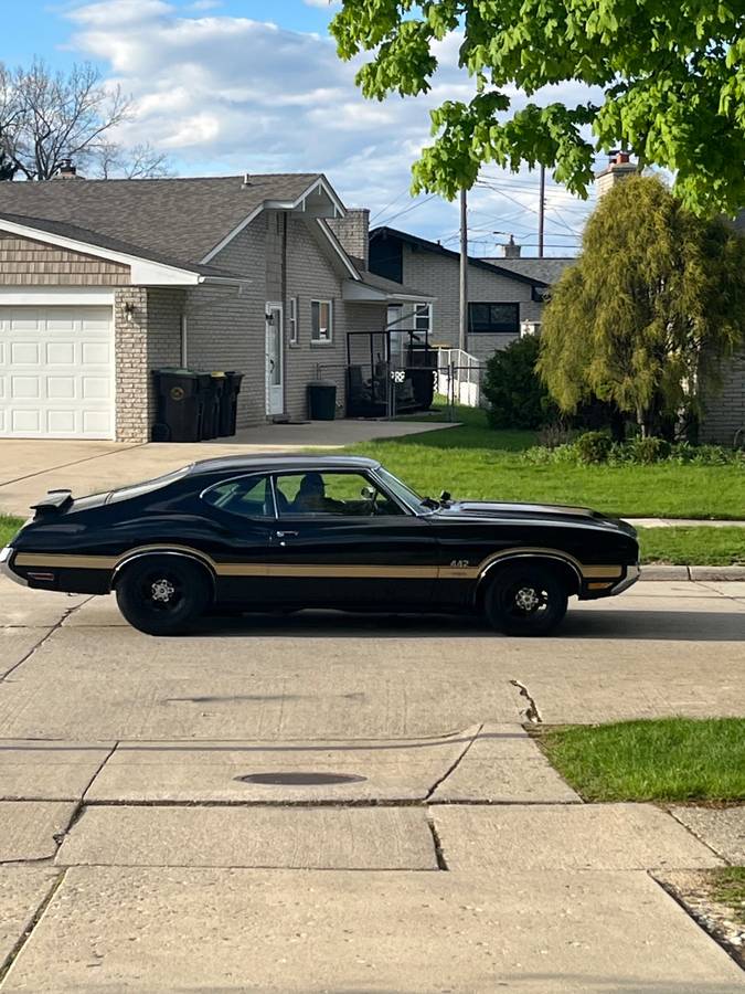 Cutlass-1970-black