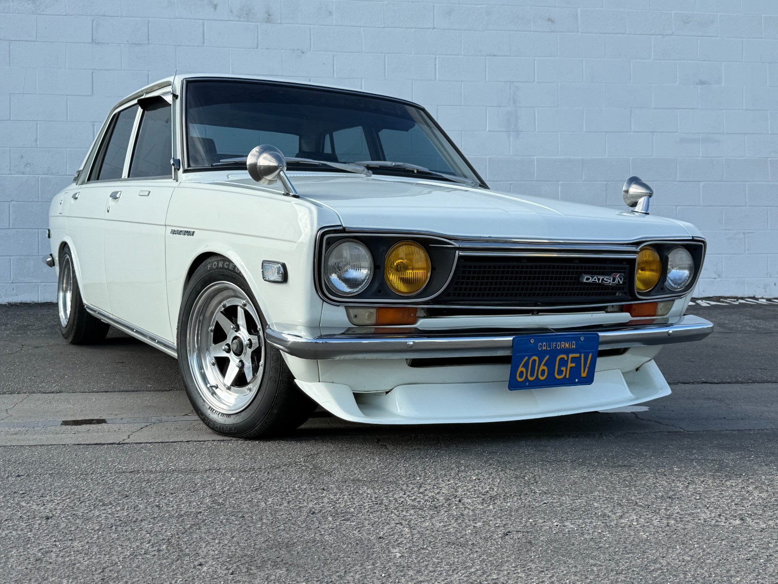 Datsun-510-1972-Sedan