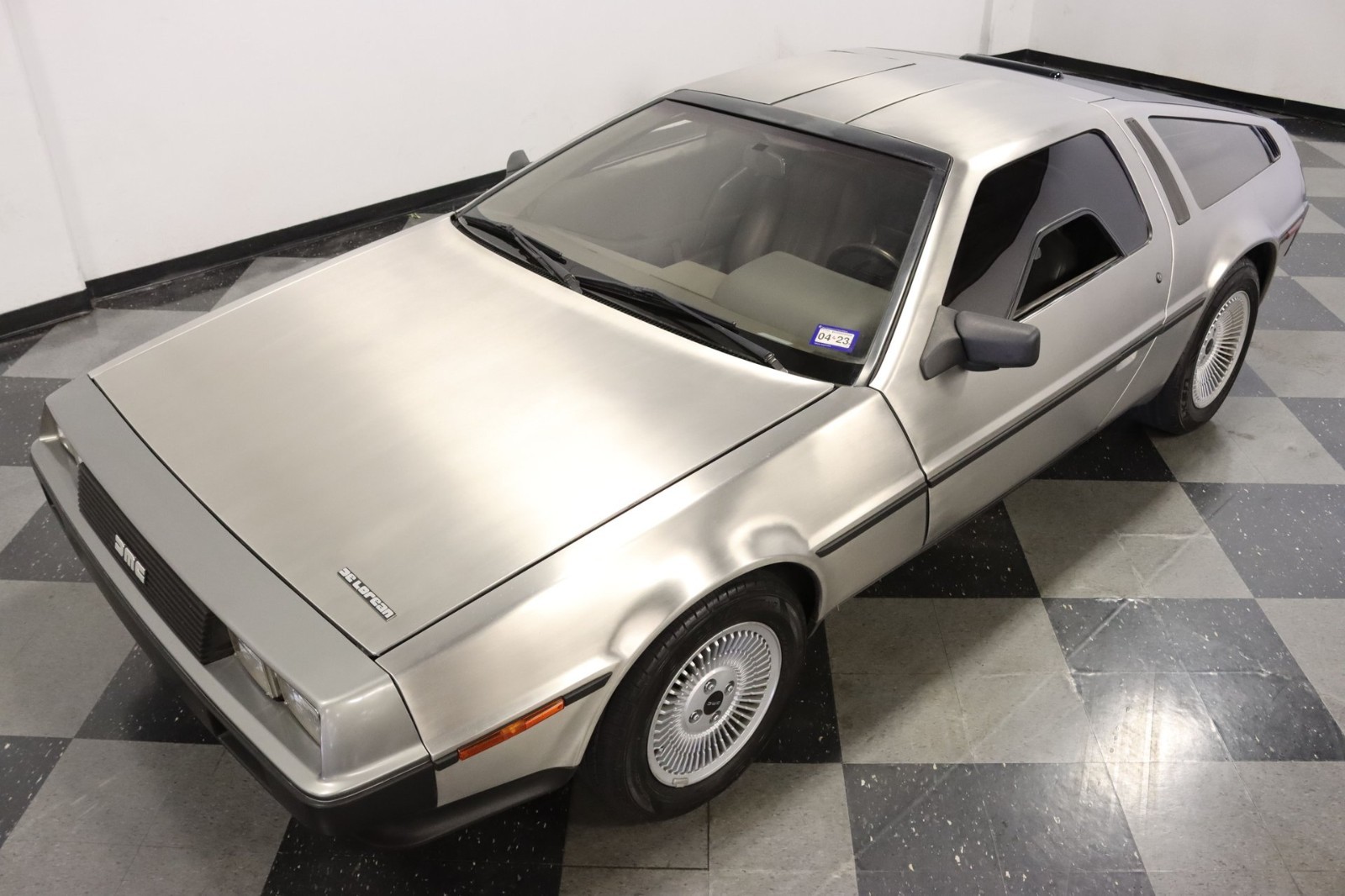 DeLorean-DMC-12-1983-Coupe-Gray