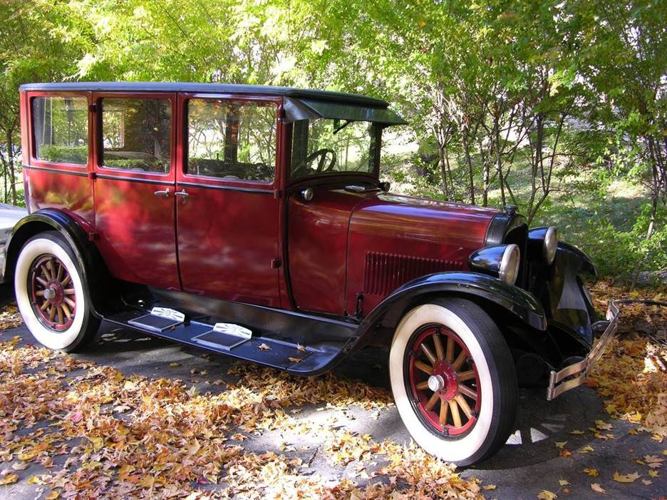 Dodge-124-sedan-1927-red