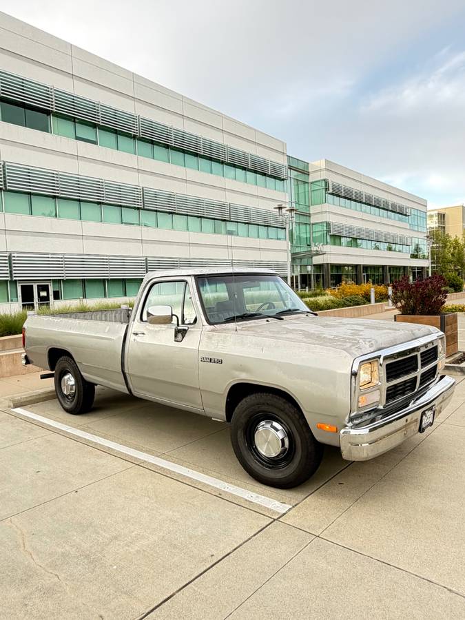 Dodge-250-1993-silver