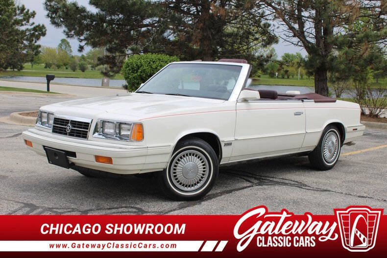 Dodge-600-1986-Off-White-Burgandy