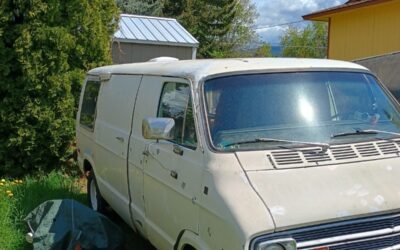 Dodge B200 1975