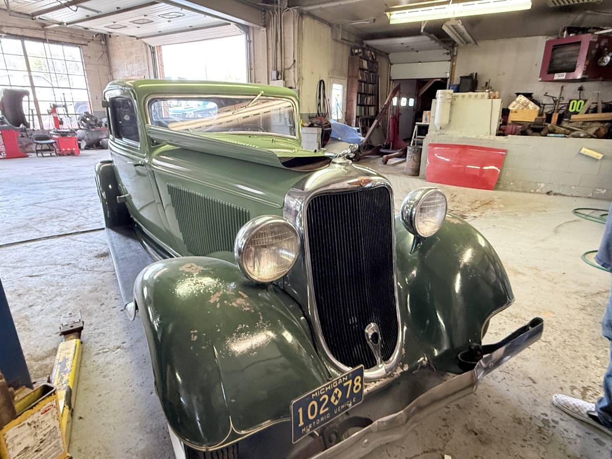 Dodge-Business-coupe-1933-green