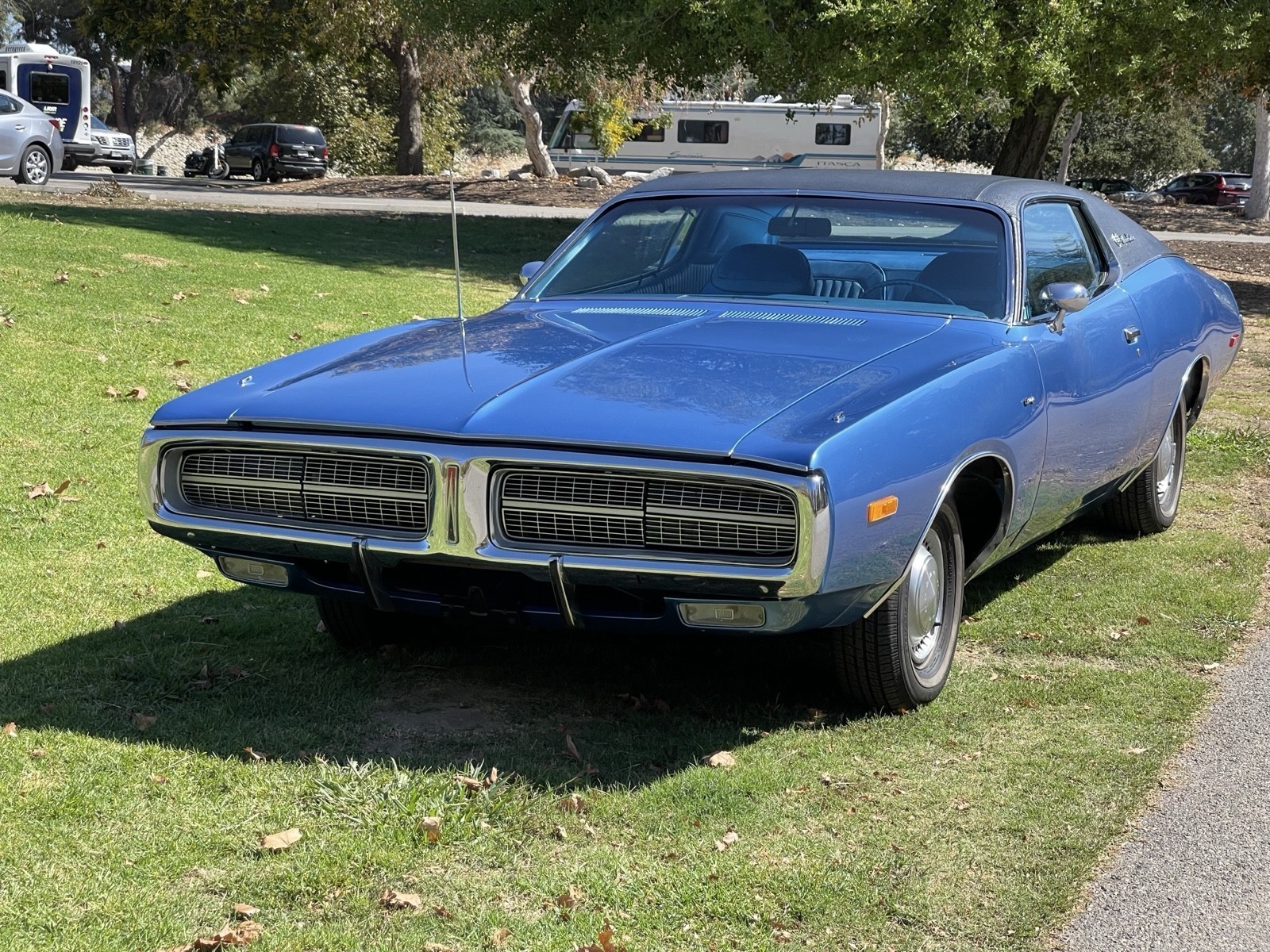 Dodge-Charger-1972-Coupe-Blue