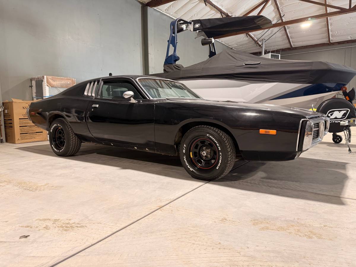 Dodge-Charger-1973-black