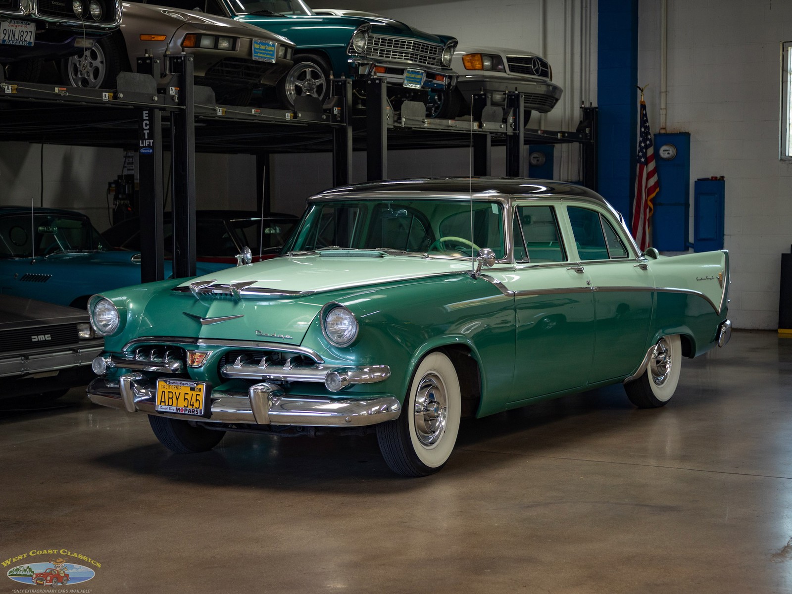 Dodge-Custom-Royal-4-Door-Sedan-1956-4-Door-Sedan