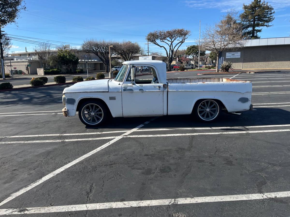 Dodge-D100-1971-white