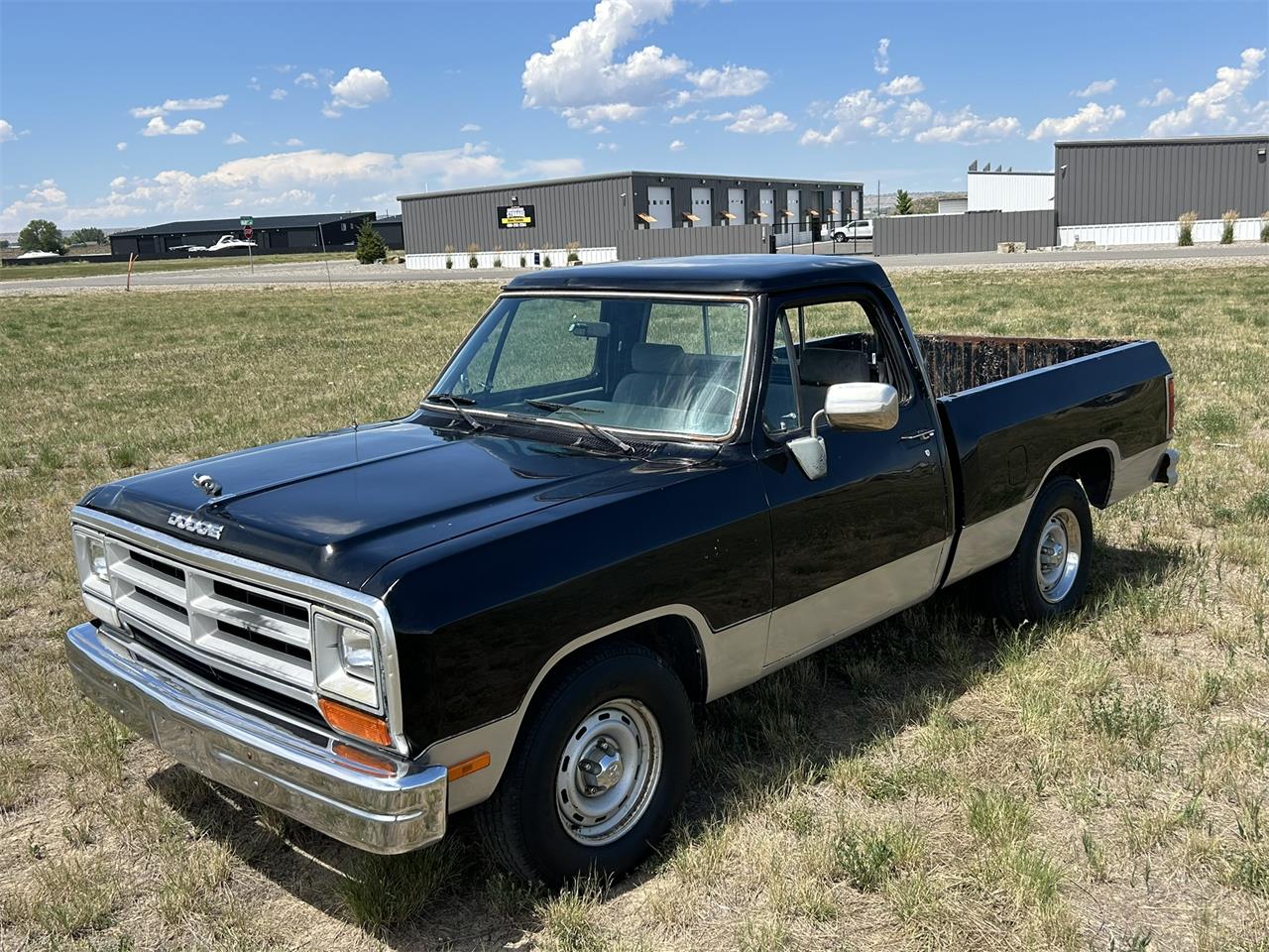 Dodge-D150-1990-Black-Grey