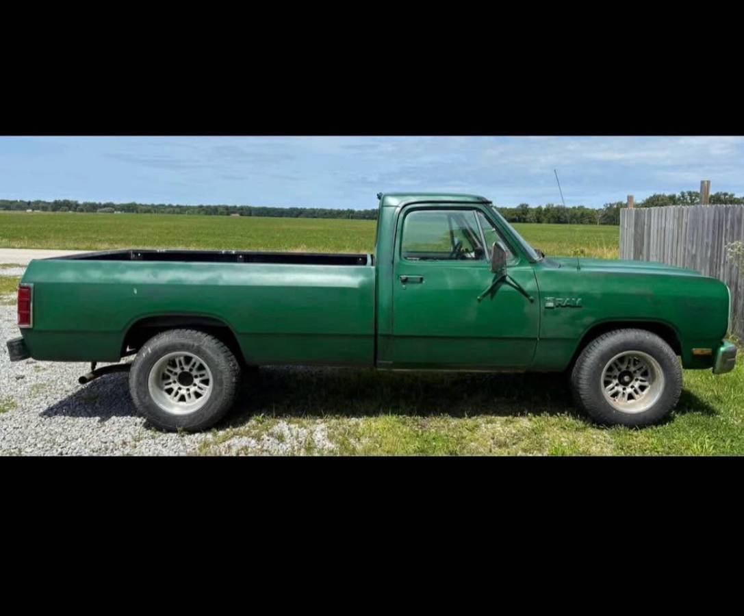 Dodge-D250-1987-custom
