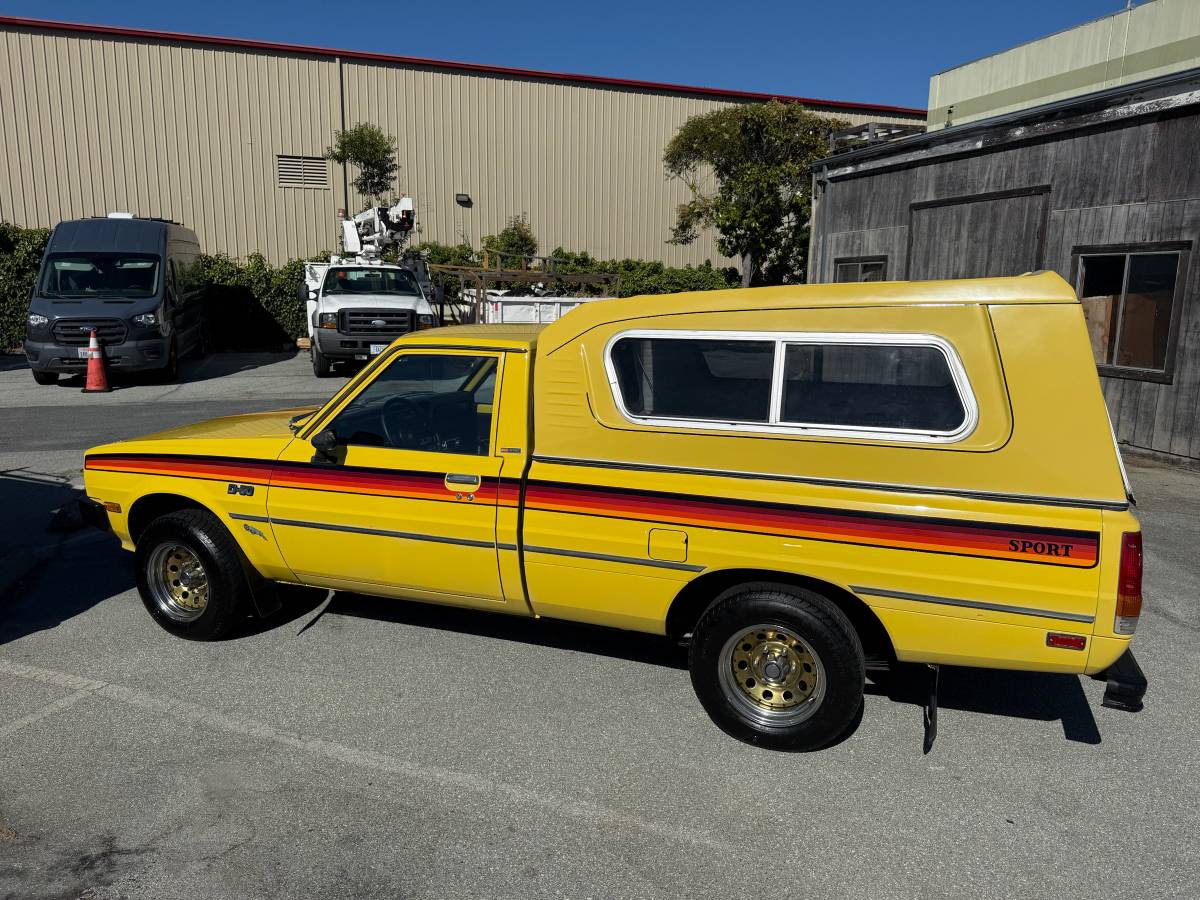 Dodge-D50-1980-yellow
