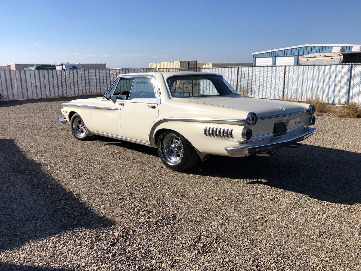 Dodge-Dart-440-1962-white