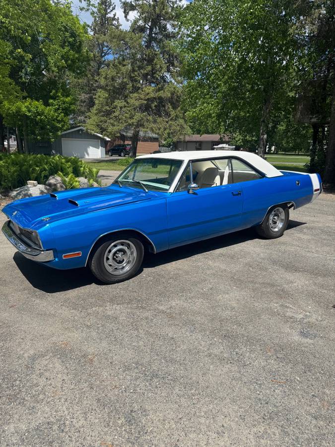 Dodge-Dart-swinger-1970