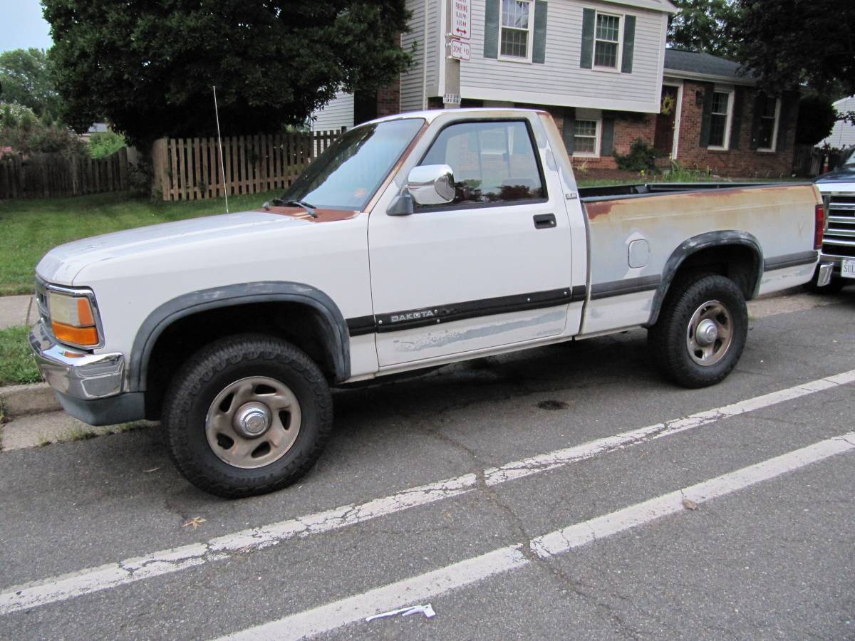 Dodge-Datota-1992-custom
