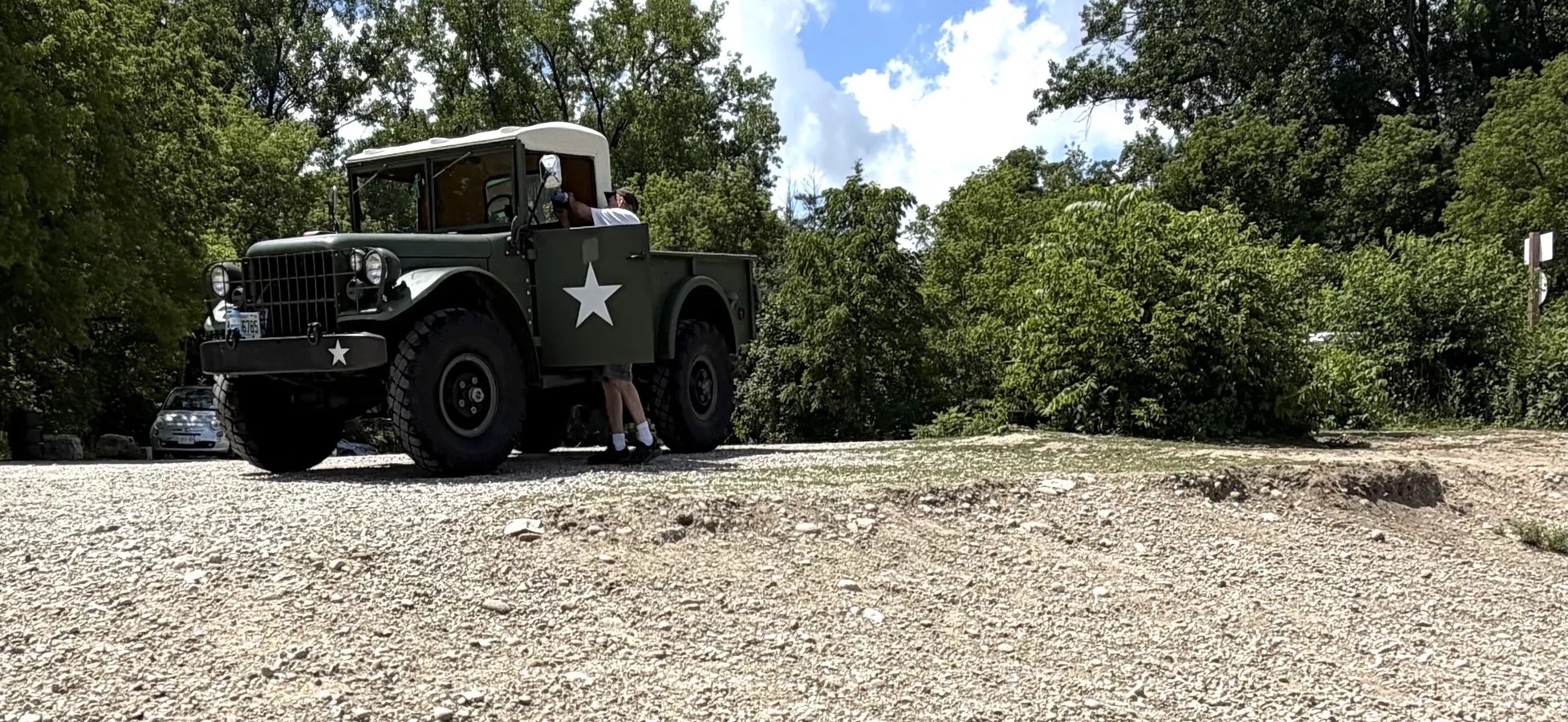 Dodge-M37-1963-Army-Green