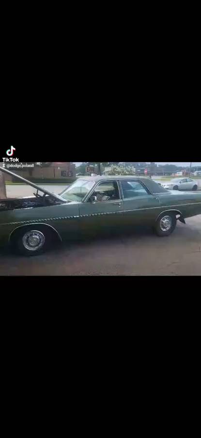 Dodge-Polara-1971-green