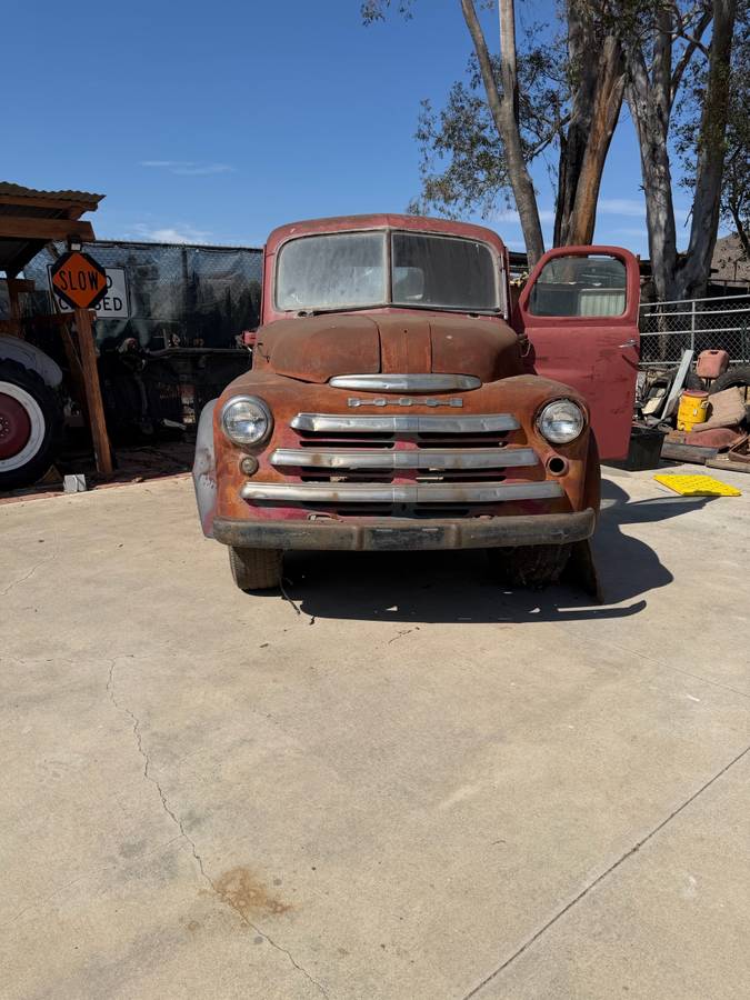 Dodge-Ram-1952-custom
