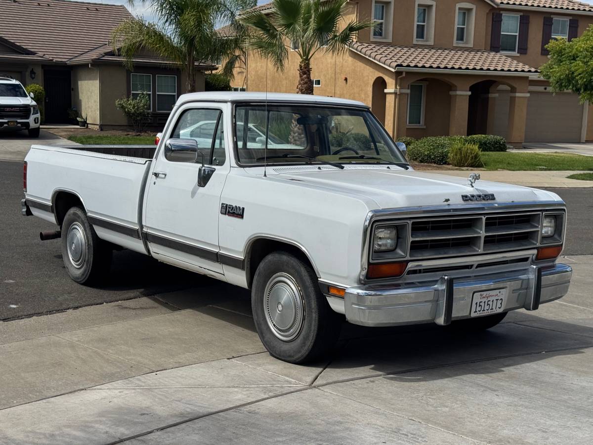 Dodge-Ram-1989