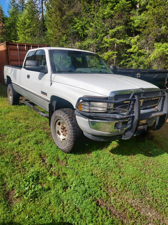 Dodge-Ram-2500-1995-white