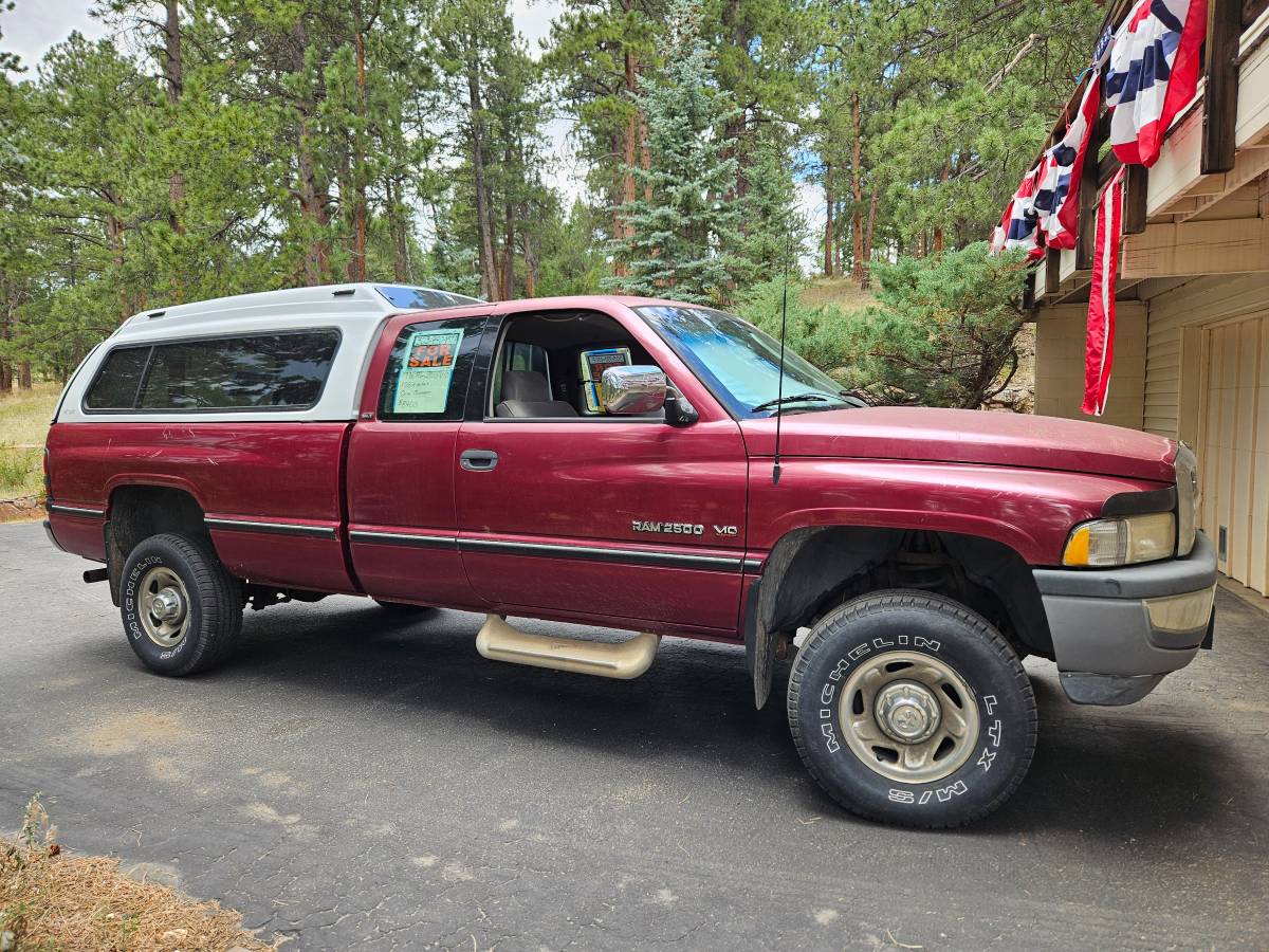Dodge-Ram-2500-1996-red