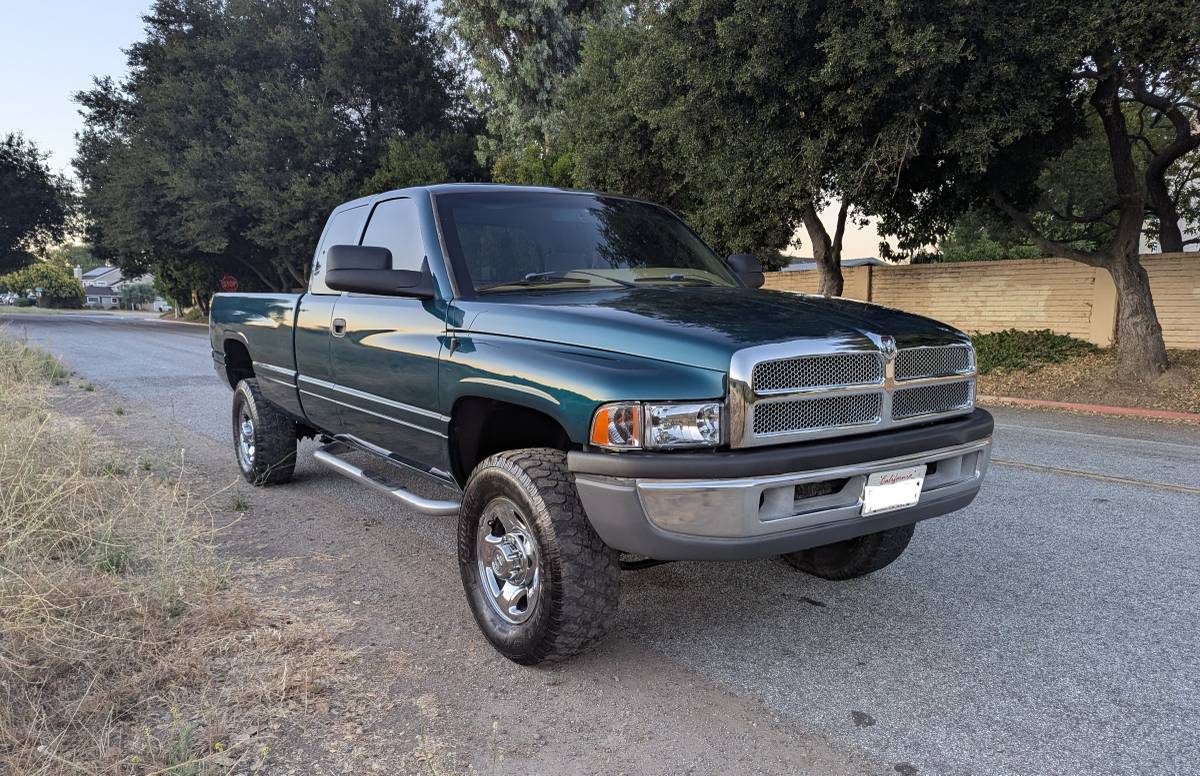 Dodge-Ram-2500-laramie-1996-green