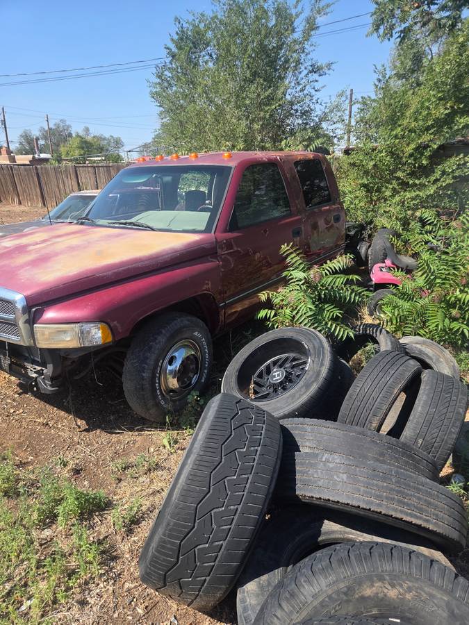 Dodge-Ram-3500-4-door-1996