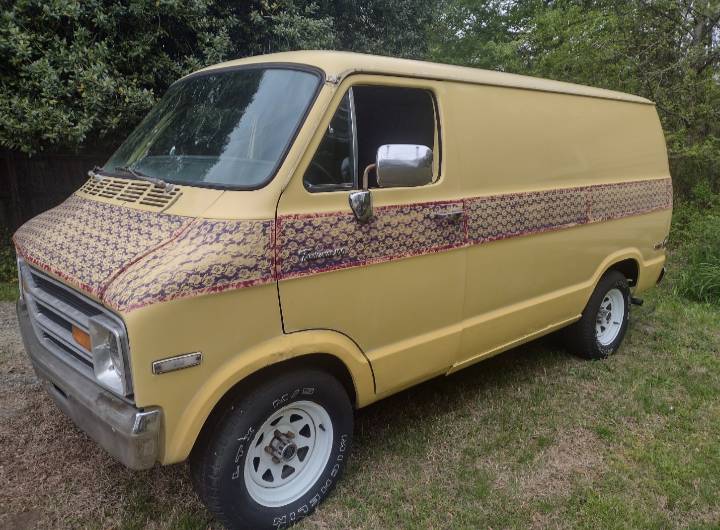 Dodge-Shorty-van-1974