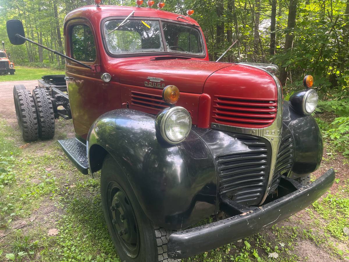Dodge-Truck-1950-red