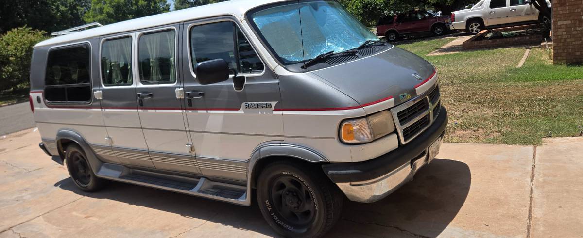 Dodge-Van-b250-1994
