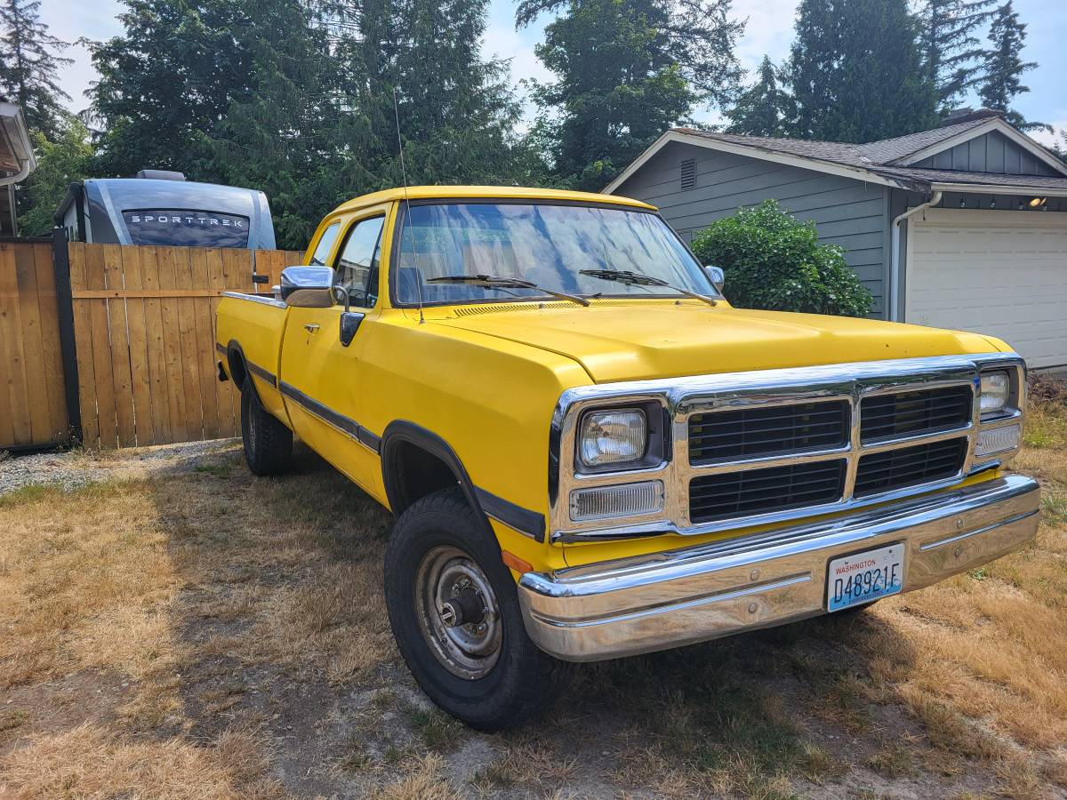 Dodge-W250-1991-yellow