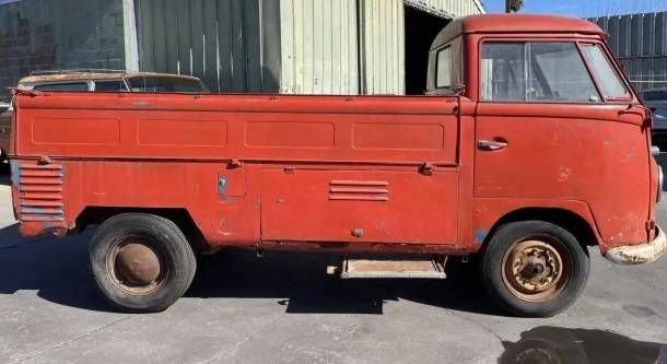 Early-vw-single-cab-split-window-transporter-1956