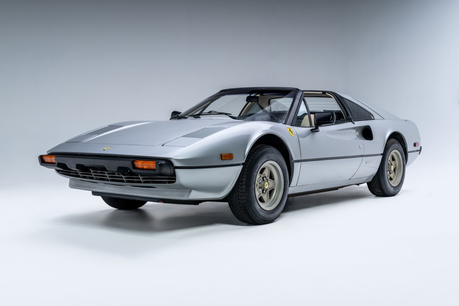 Ferrari-308-1978-Coupe-Tan