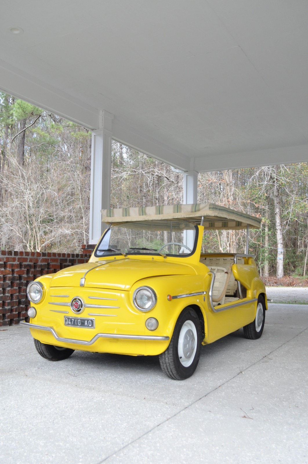 Fiat-Jolly-500D-1965-Convertible-Tan