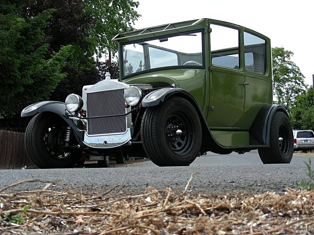 Ford-2-door-coupe-1927-green