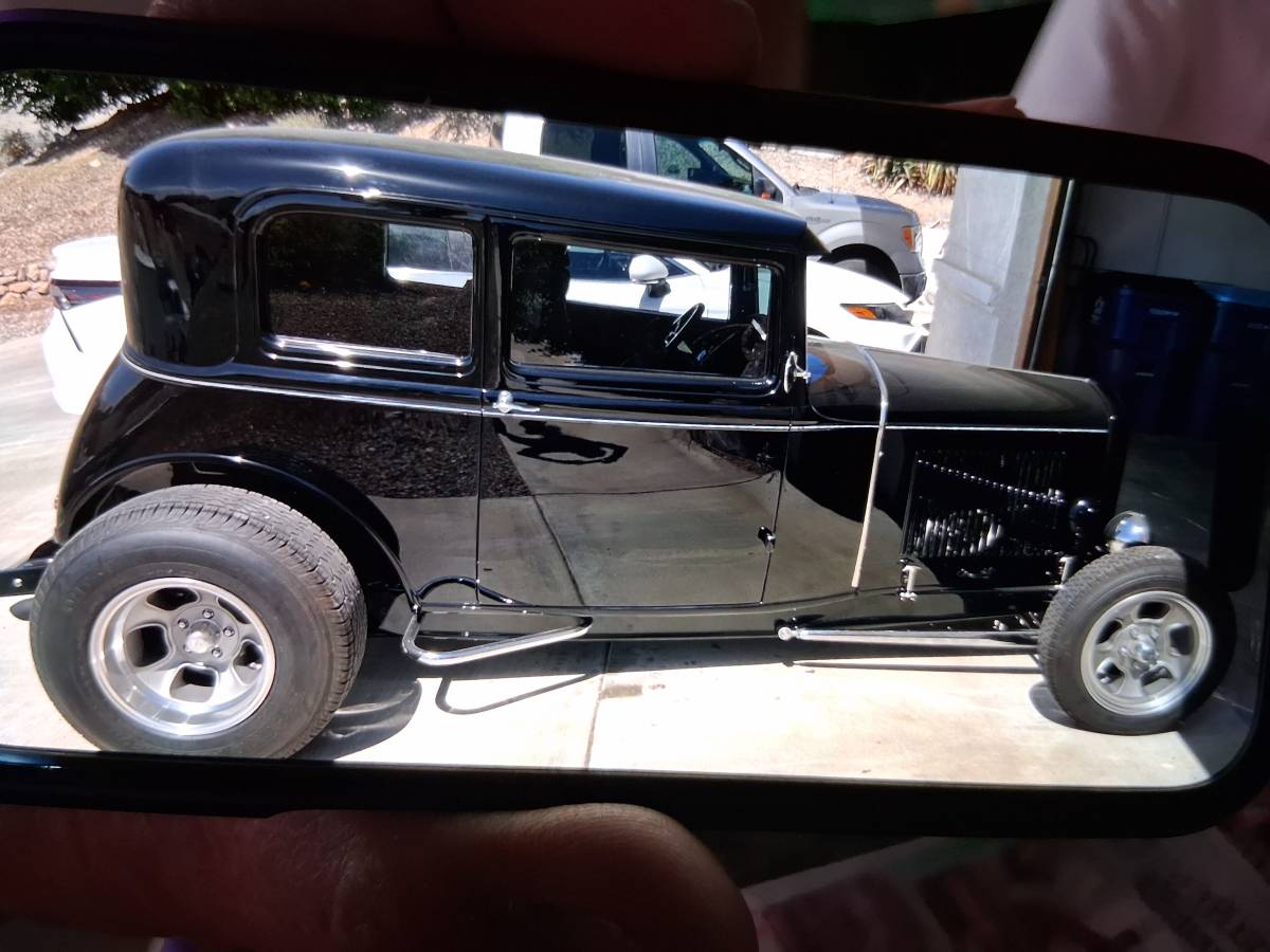 Ford-2-door-victoria-1931-black