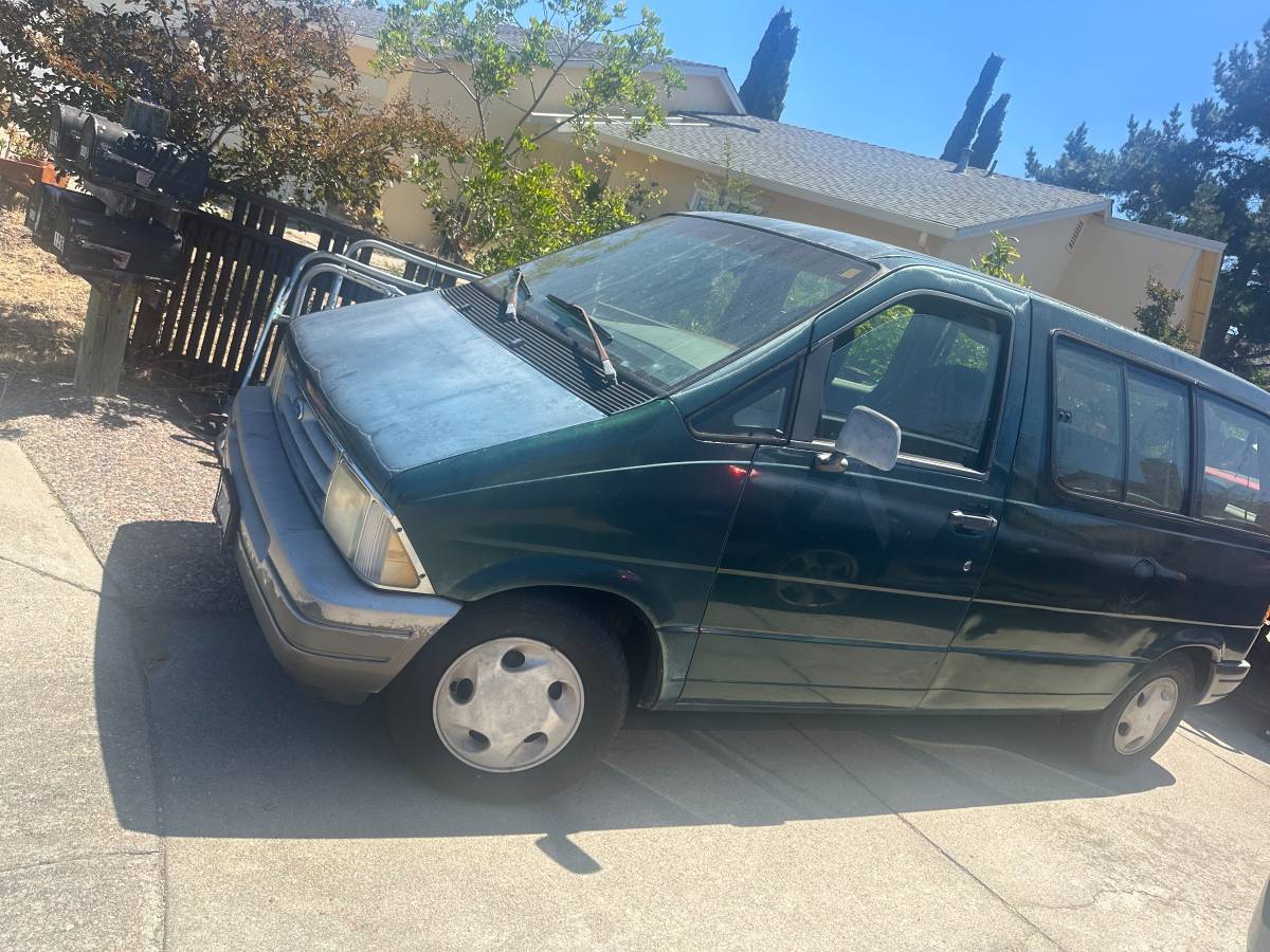 Ford-Astro-van-1995-blue