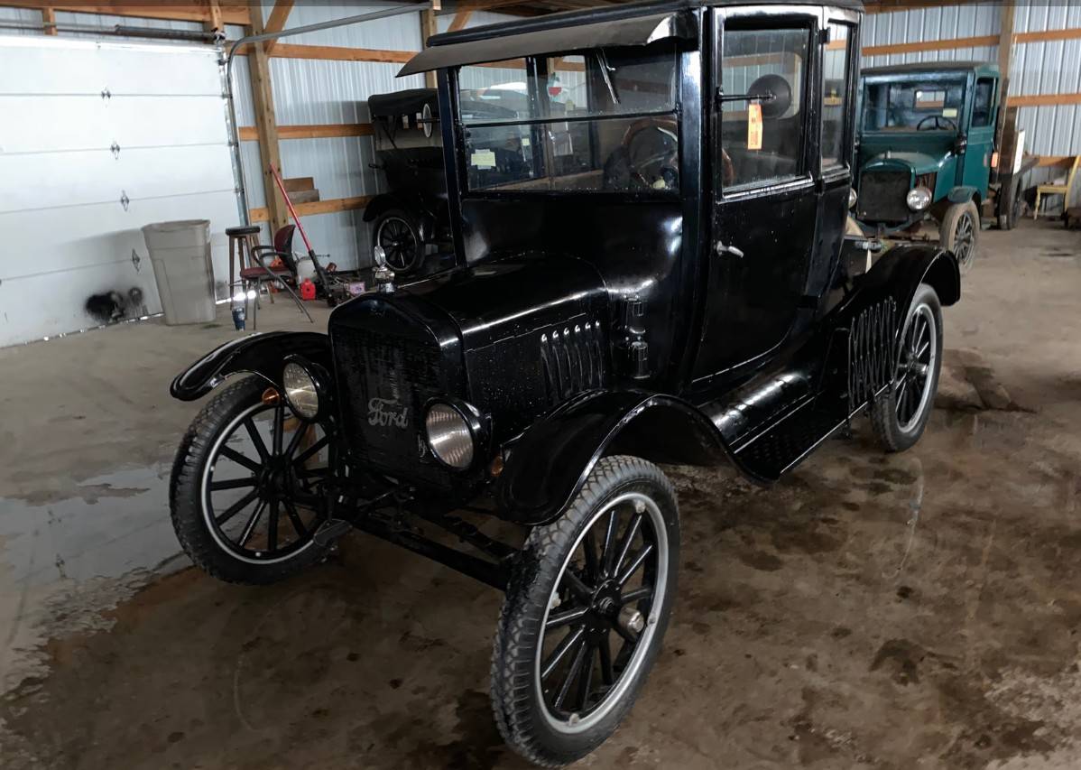 Ford-Black-model-t-1922
