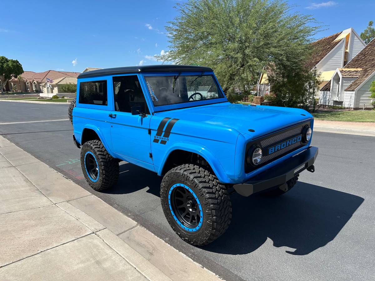 Ford-Bronco-1973