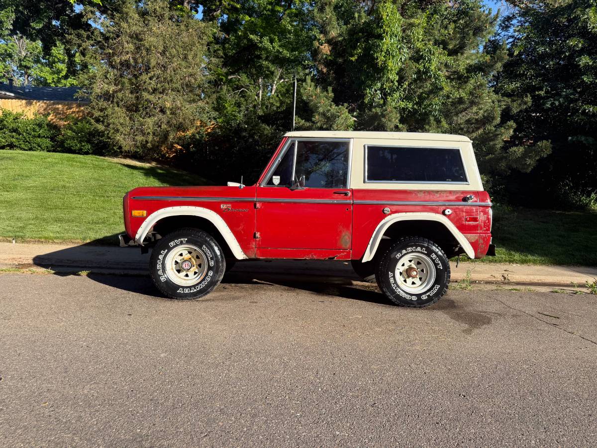 Ford-Bronco-1973
