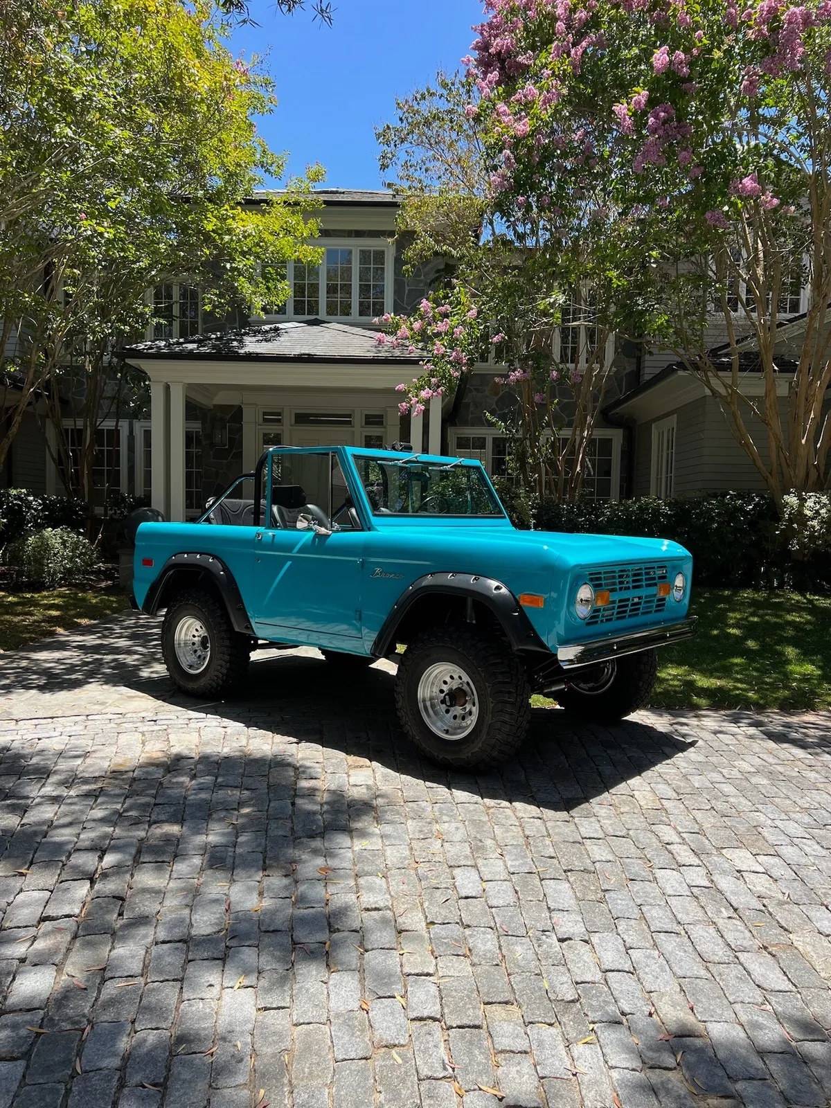 Ford-Bronco-1974