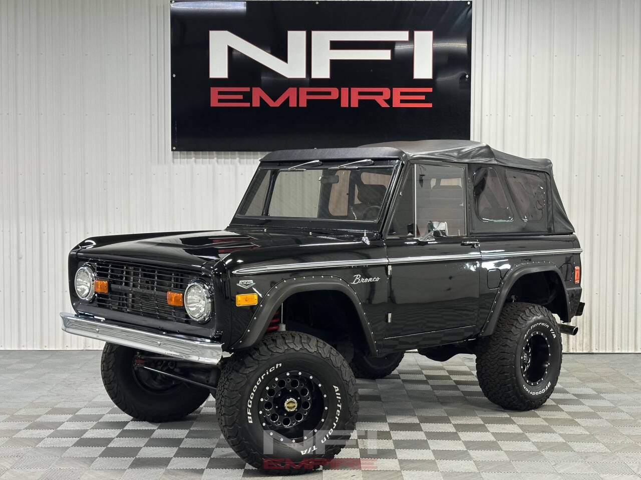 Ford-Bronco-1977
