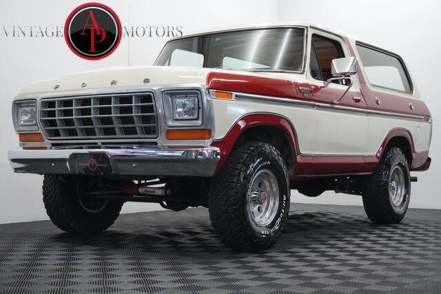 Ford-Bronco-1978-Red-Red