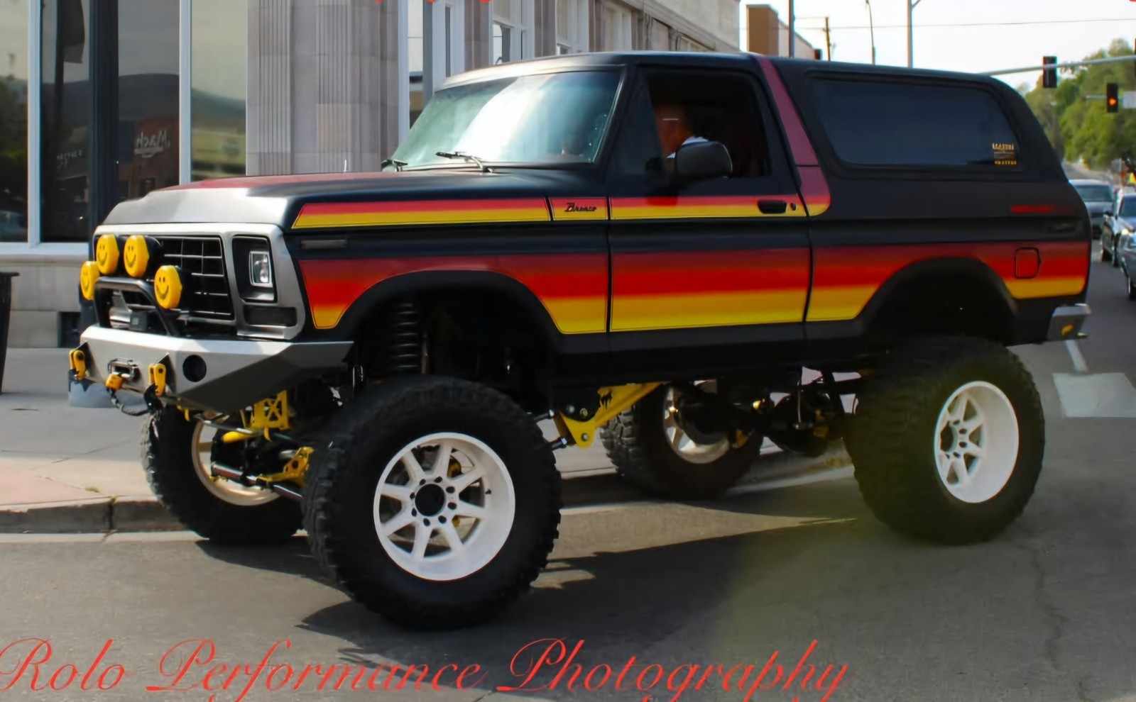 Ford-Bronco-1978-SUV-Burgundy
